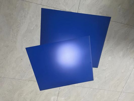 Pelat CTP Termal Lapisan Ganda Dengan Akurasi Pendaftaran yang Ditingkatkan Dan Lapisan Biru Tua Untuk Penanganan Siang Hari