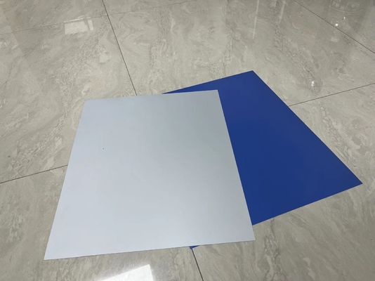 Plat CTP putih tanpa proses dengan lebar kumparan maksimum 1350 mm dan periode validitas 18 bulan untuk pemasang plat termal